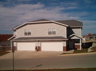 104 Hickory Ridge Dr, Saint Robert, MO 65584