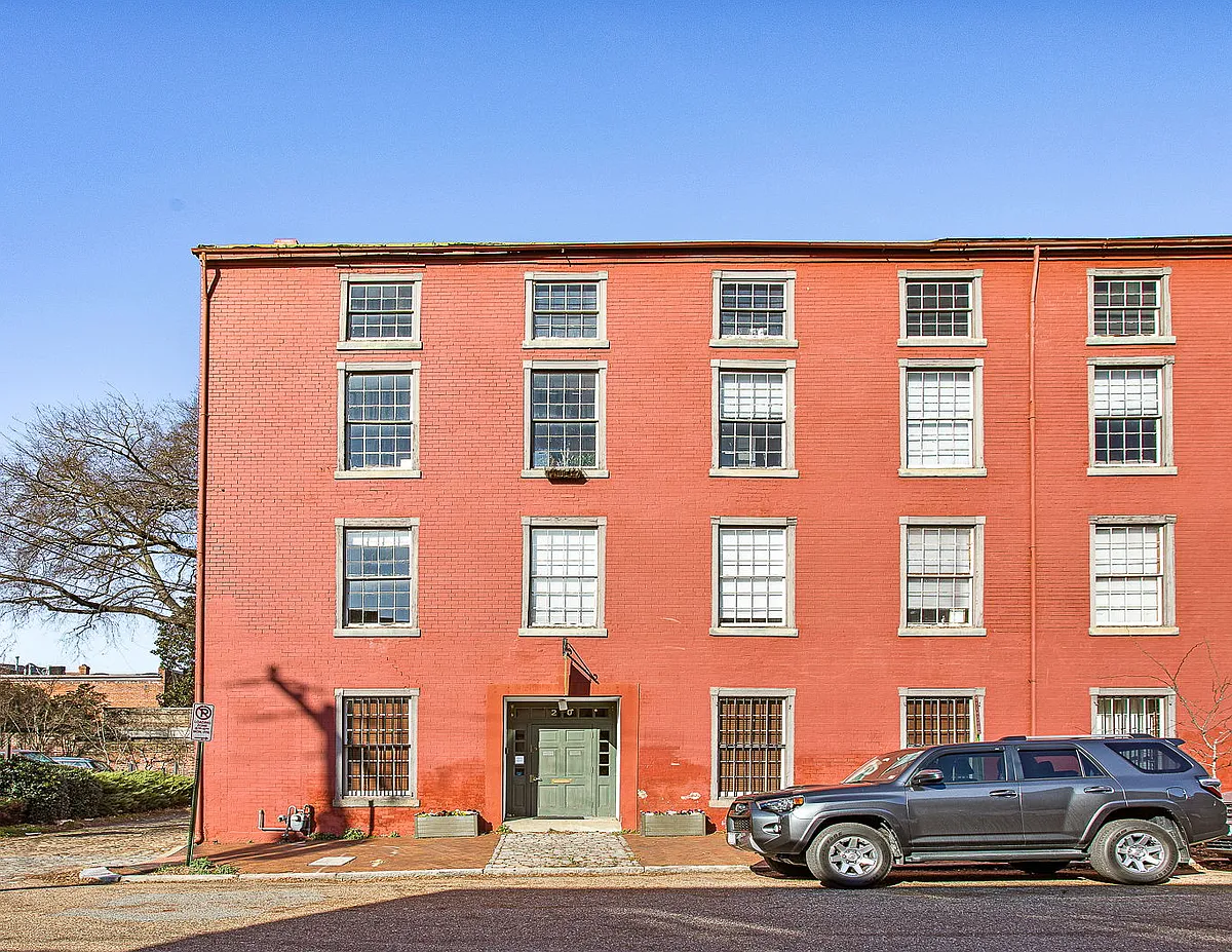 Building Photo - 20 N 20th St