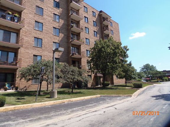 3rd image of 1777 W Crystal Ln Unit 507