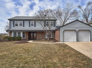 1530 Coventry Rd, Schaumburg, IL 60195