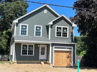 81 Randall St, Cranston, RI 02920