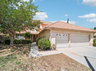 39317 Chalfont Ln, Palmdale, CA 93551