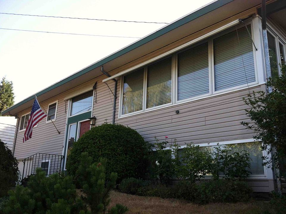 2nd image of 8038 28th Ave NE