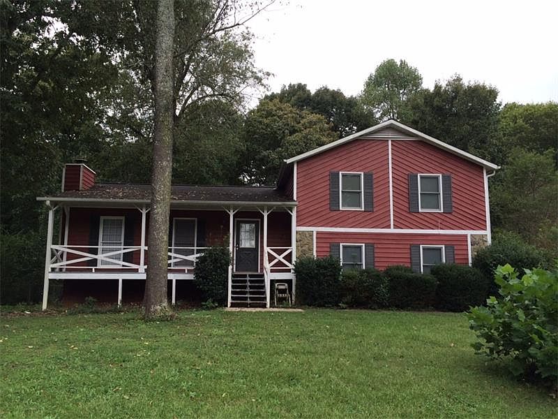 2nd image of 1009 Olde Hinge Way