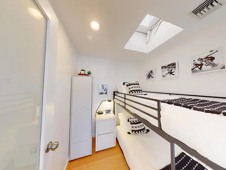 1410 Pacific Ave — Photo 37