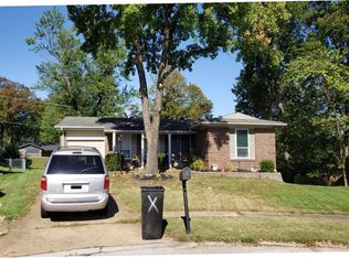 45 Brookwood Dr, Fenton, MO
