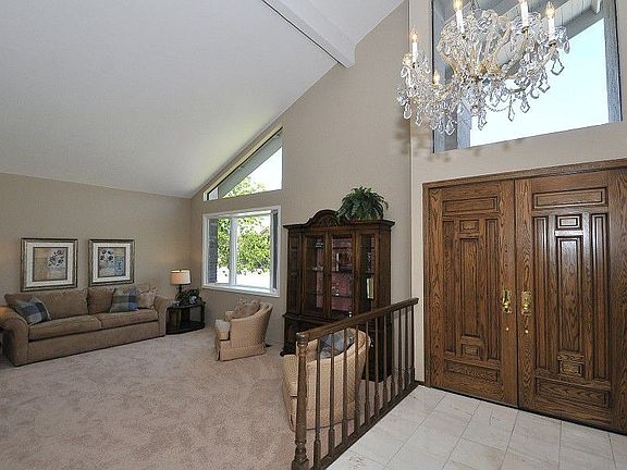 3rd image of 1628 Mariani Dr