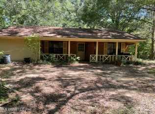 519 Davis Crossing Rd, Canton, MS 39046