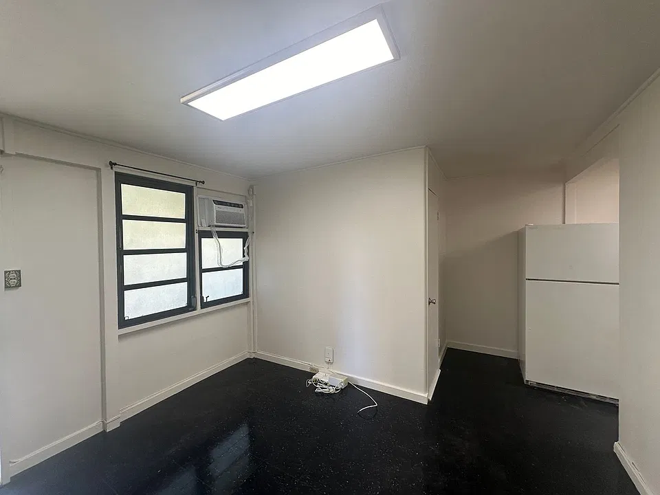 603 Isenberg Street 2374 Kapiolani Blvd