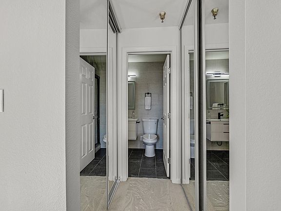 4th image of 880 E Fremont Ave APT 725