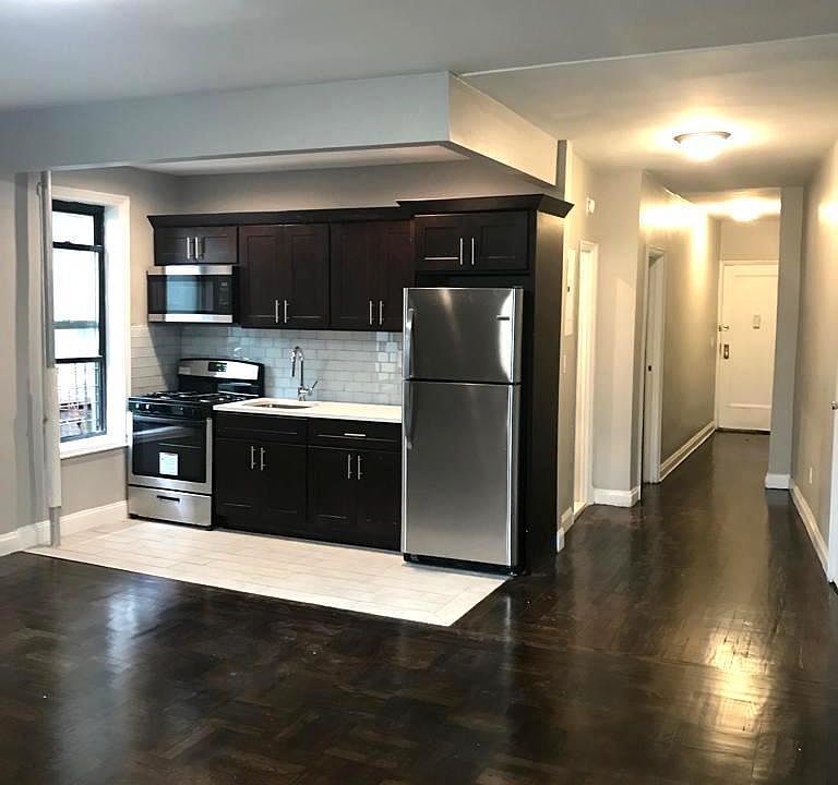 1st image of 2876 Jerome Ave APT 4C
