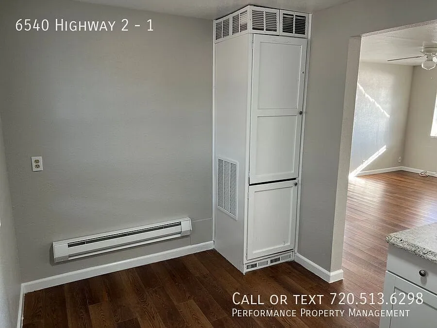 Studio Apartment with Utilities Included Near Downtown Denver — Photo 4