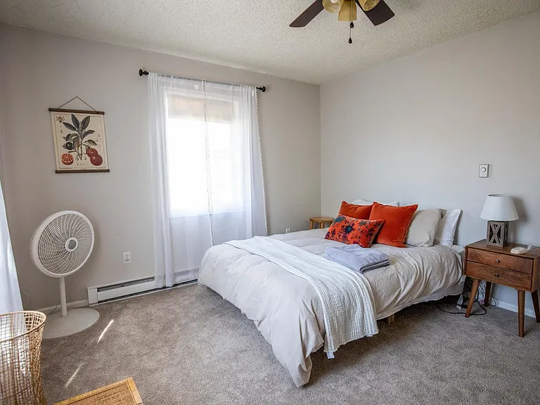 1215 Bristol Ave — Photo 7