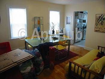 2nd image of 7 Hancock St
