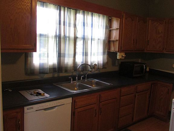 5th image of 223 W Grissom Ave