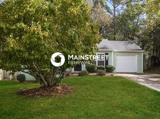 1401 Mill Lake Cir, Stone Mountain, GA 30088