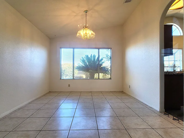 2632 Ironside Dr — Photo 7