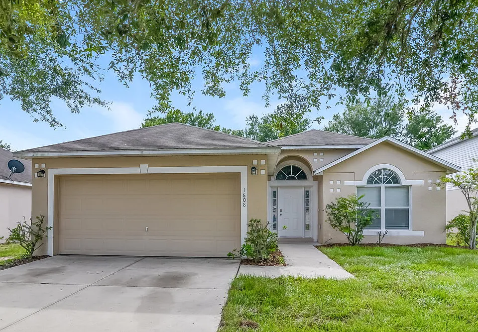1608 Sterns Dr