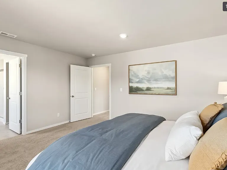 2217 Trailside Dr NE — Photo 9