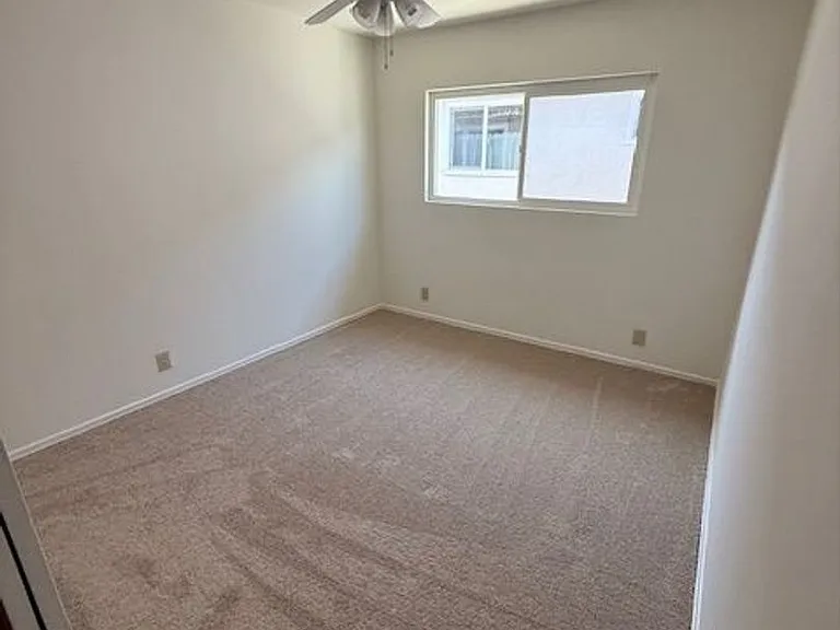 11813 Iowa Ave — Photo 18