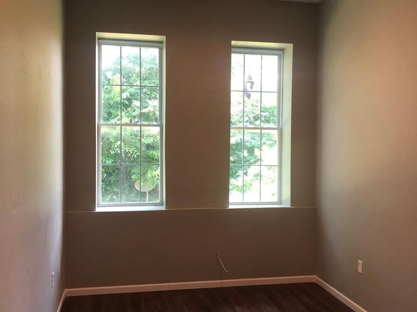 208 W South St #16, Bethel, OH 45106