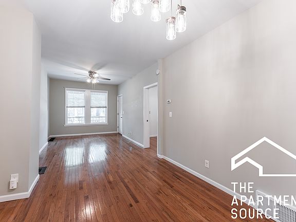4th image of 3511 W Beach Ave #1