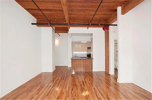 Rented by Triumph Property Group | media 20