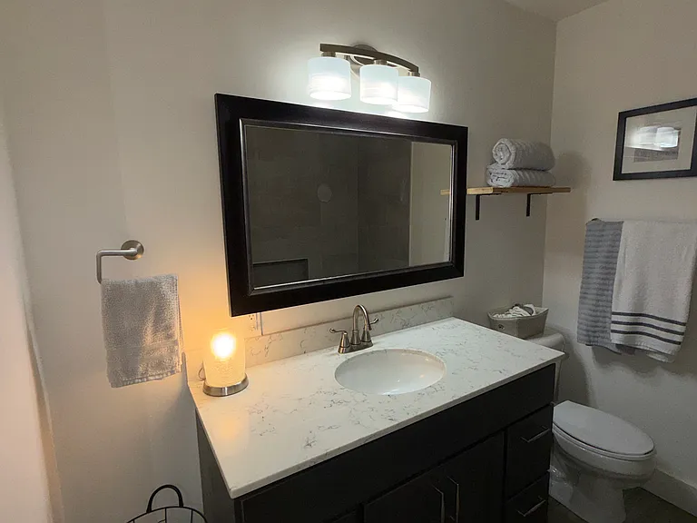 1015 Lafontaine Ave #A — Photo 7