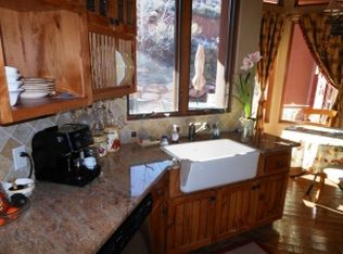 203 Valley View Dr, Springdale, UT 84767