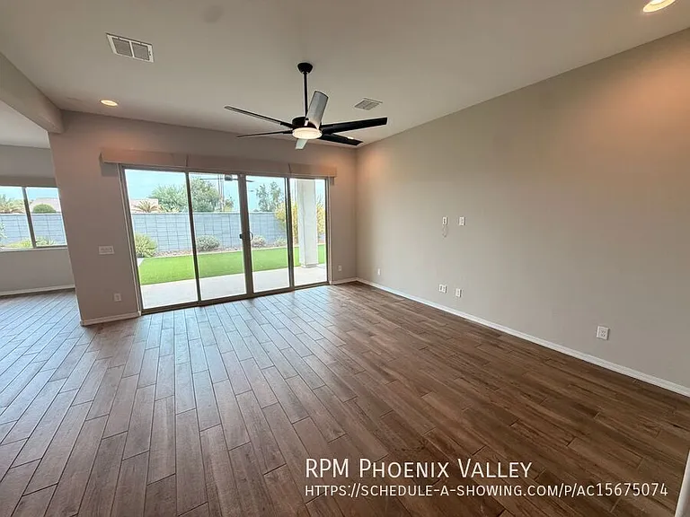 5151 N 181st Dr — Photo 23