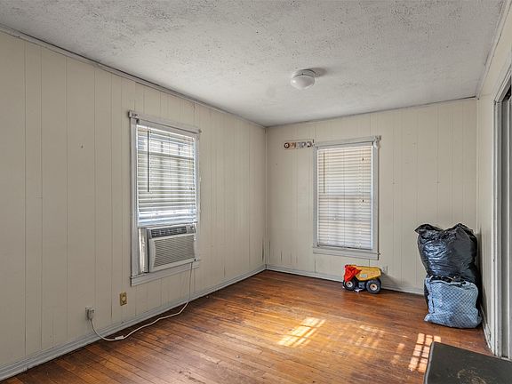 5th image of 1301 E Ramsey Ave