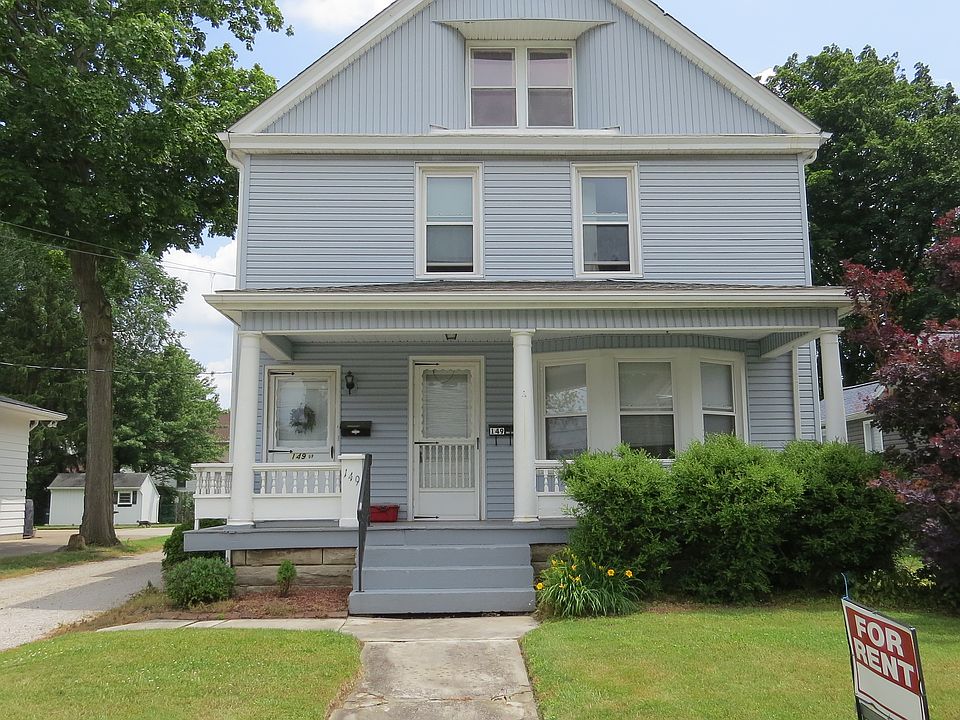 Large front Porch for evening entertaining