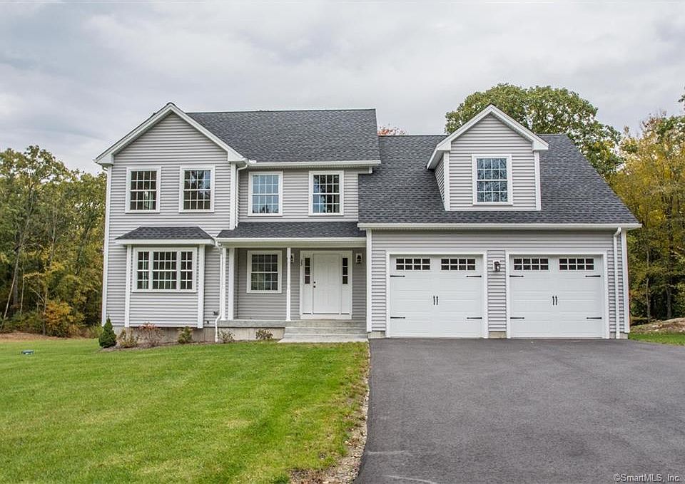 1st image of 33 Rhonda Way