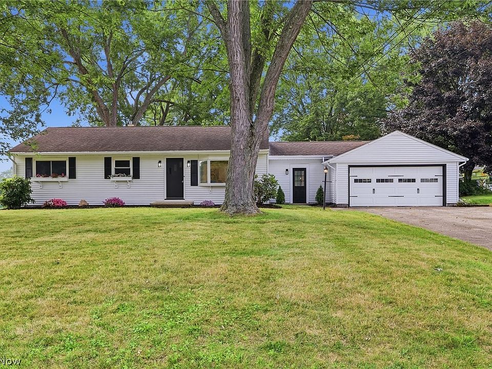 1st image of 561 Clark Dr