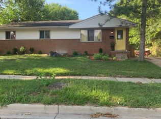 2951 Birch Hollow Dr, Ann Arbor, MI 48108
