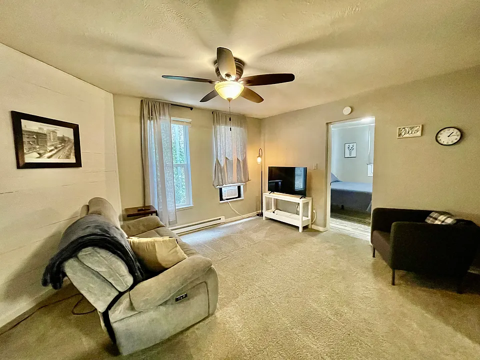 334 N Spring Ave #3