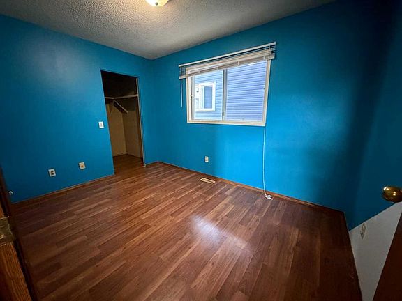 5th image of 250 N Falmere Way NE
