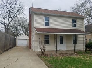 606 N State St, Roanoke, IL 61561