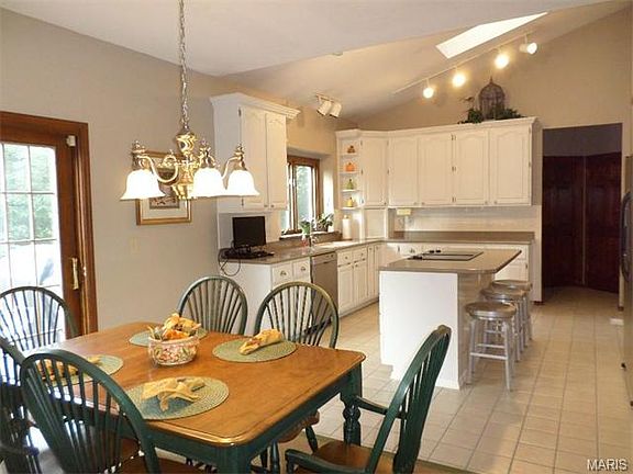 3rd image of 5705 Biddeford Dr