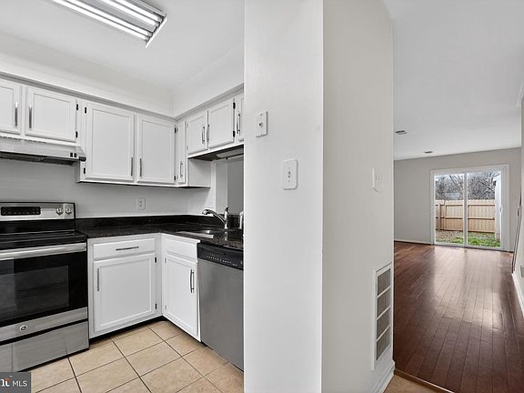 4th image of 8114 Cloverhurst Rd