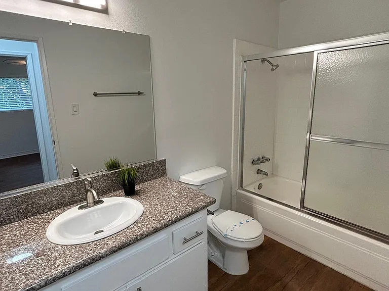 Pine Terrace — Photo 17