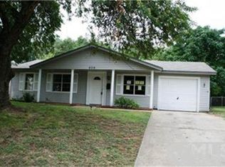 809 Aransas Dr, Euless, TX 76039