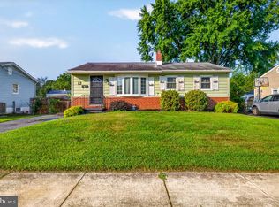 12 Caxton Dr, New Castle, DE 19720