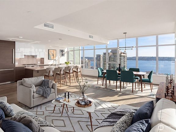 4th image of 583 Battery Street #2905N