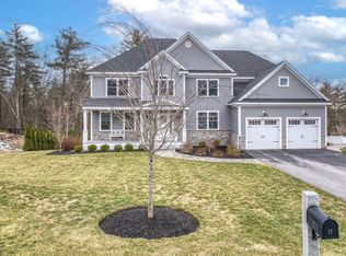 17 Glendenin Dr, Windham, NH 03087