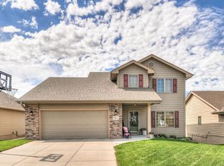 4811 Spring Cir, Council Bluffs, IA 51503