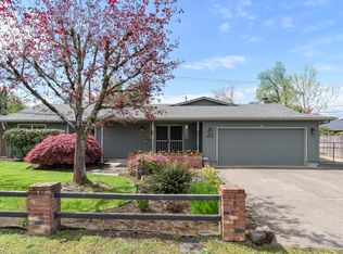 1580 Long Island Dr, Eugene, OR 97401