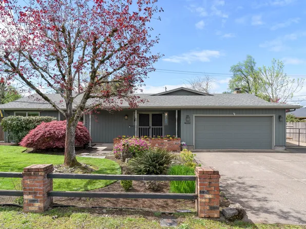 1580 Long Island Dr, Eugene, OR 97401