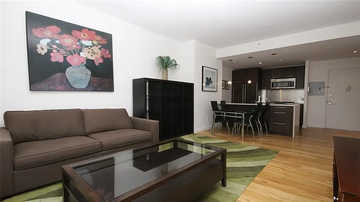 Sold by Fenwick Keats Real Estate | media 18