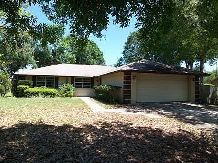 1st image of 920 Hillrise Dr